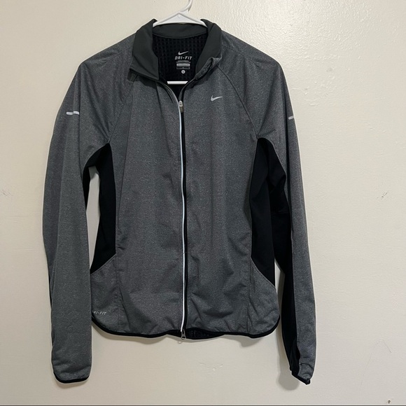 Nike zip up jacket - Picture 4 of 9